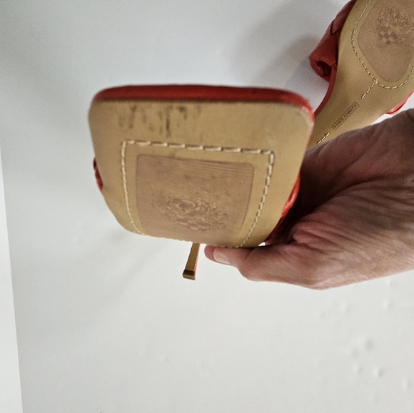 Vince Camuto size 8 red leather brelanie braided strap slide sandals hee… - Picture 5 of 10